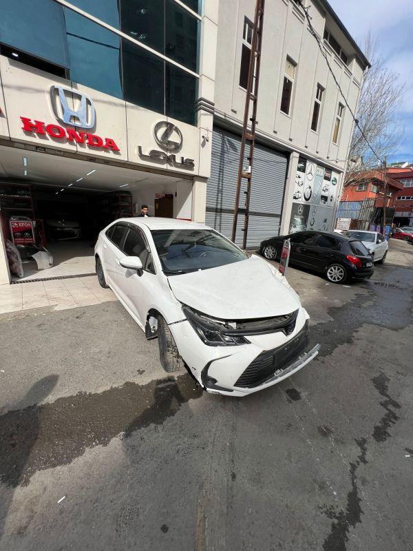 TOYOTA Corolla 2023