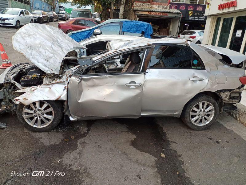 TOYOTA Corolla 2010