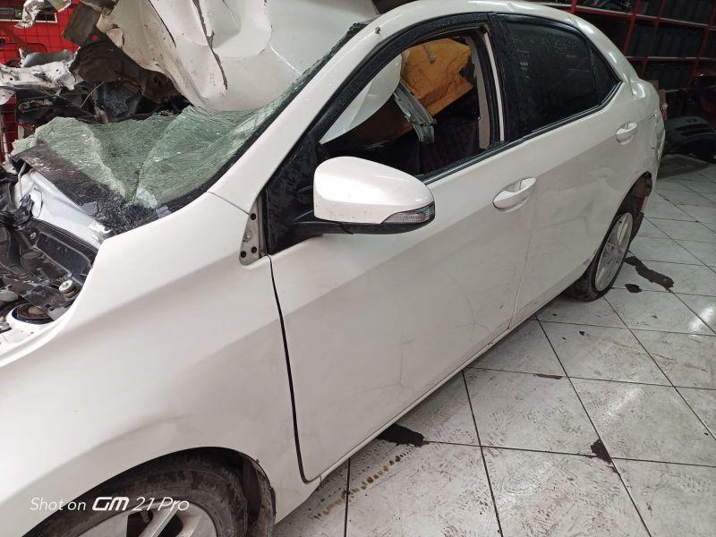 TOYOTA Corolla 2015