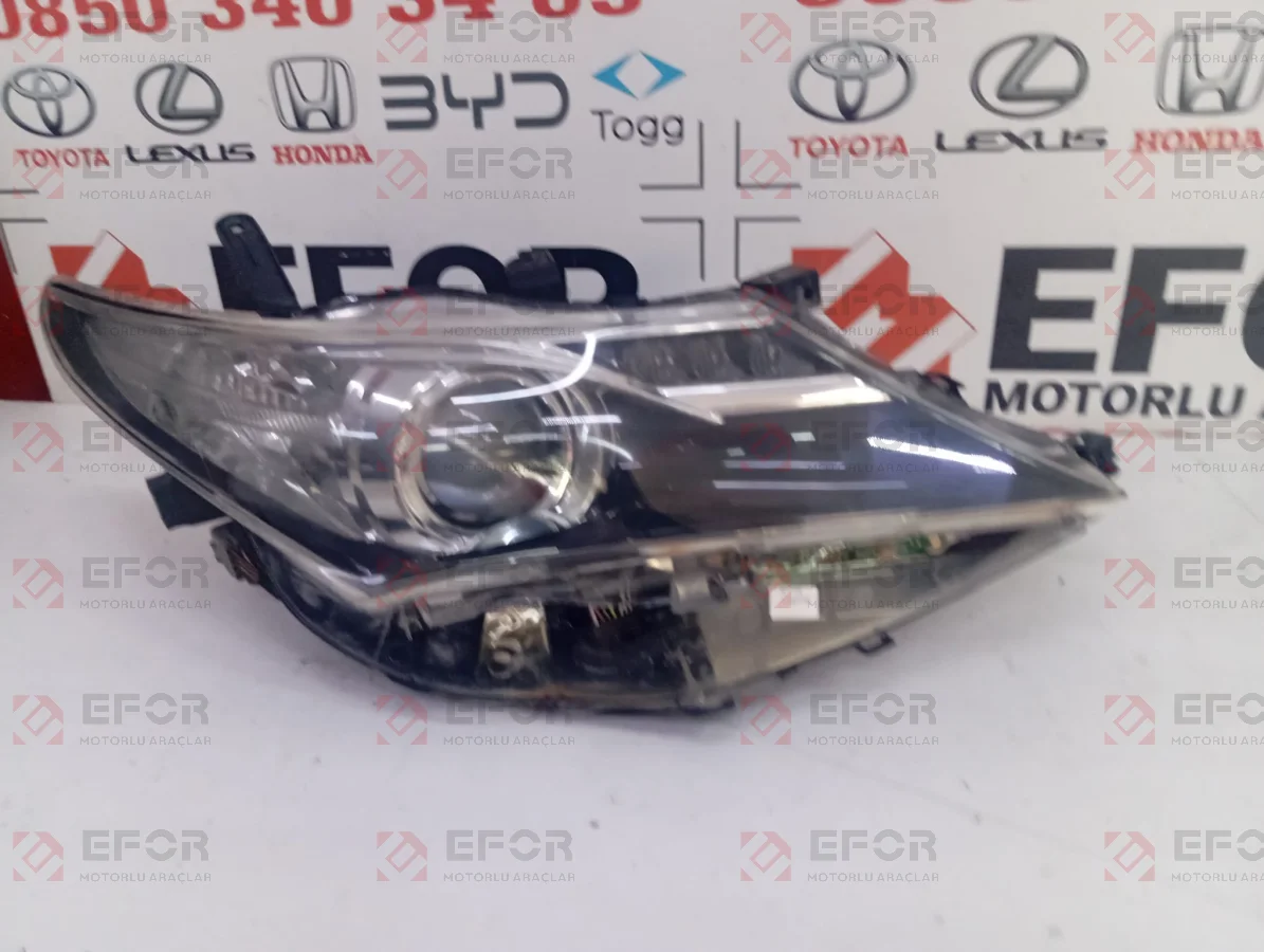 TOYOTA AURIS Far Lambası 2013-2015