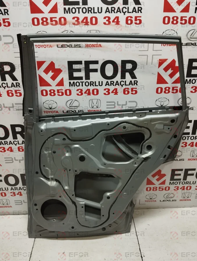 TOYOTA Corolla Cross SAĞ ARKA KAPI 22-245 - 
