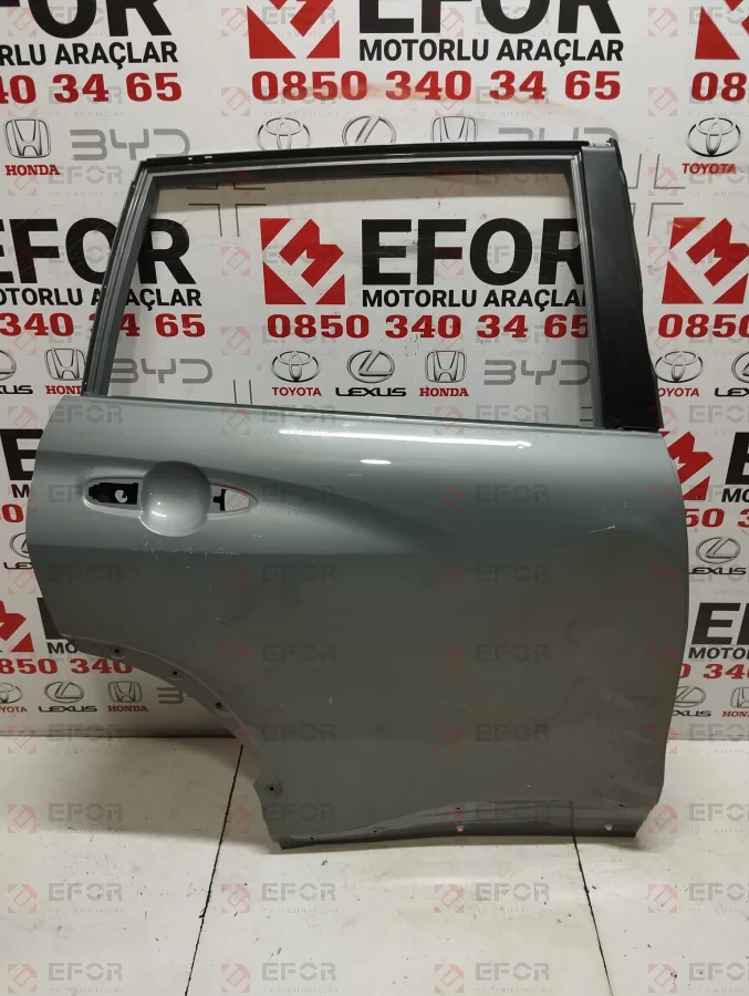 TOYOTA Corolla Cross SAĞ ARKA KAPI 22-245 - 