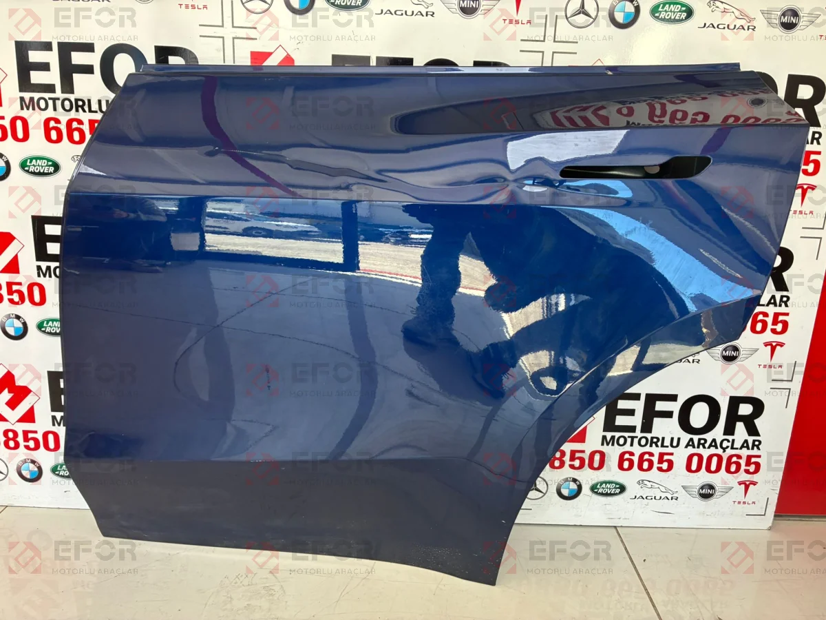 TESLA Model Y Arka Kapı