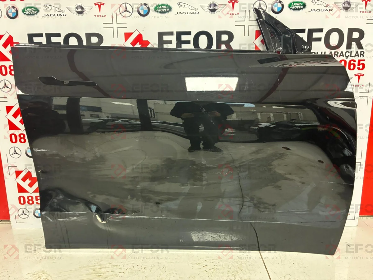 TESLA Model Y Ön Kapı