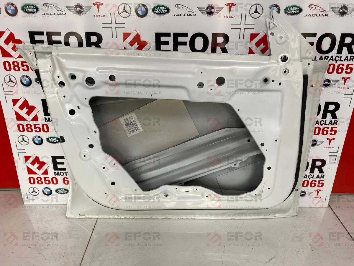 TESLA Model Y Sol Ön Kapı
