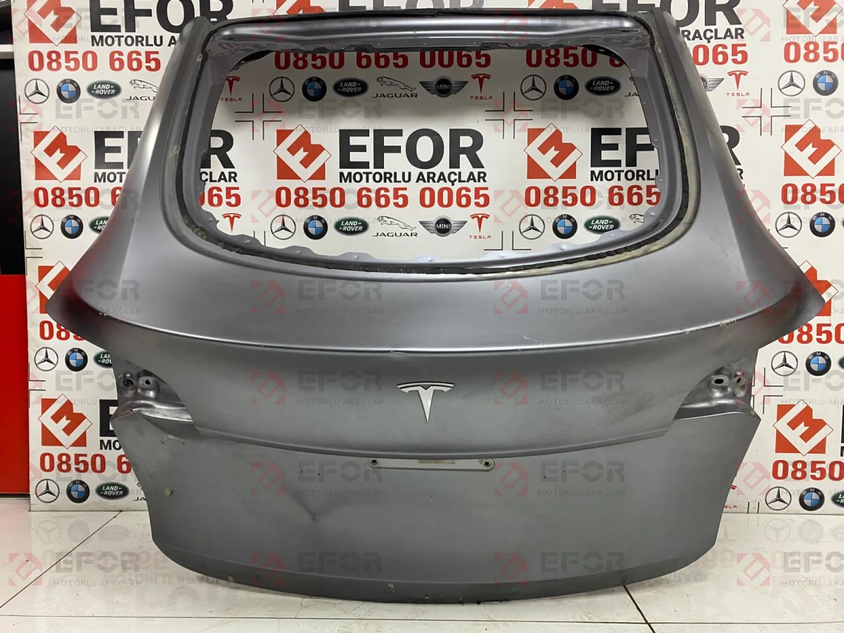 TESLA Model Y Arka Bagaj Kapağı