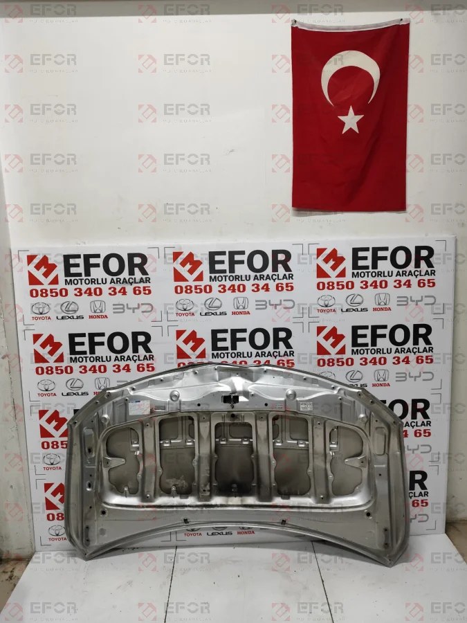 TOYOTA AURIS MOTOR KAPUT 10-129 - 