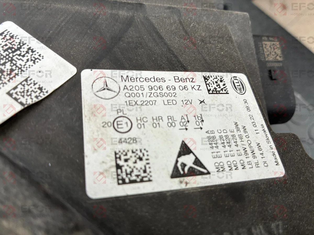 MERCEDES BENZ C Serisi Sol Ön Far Lambası
