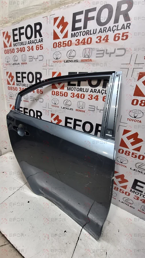 TOYOTA Corolla SAĞ ARKA KAPI - 