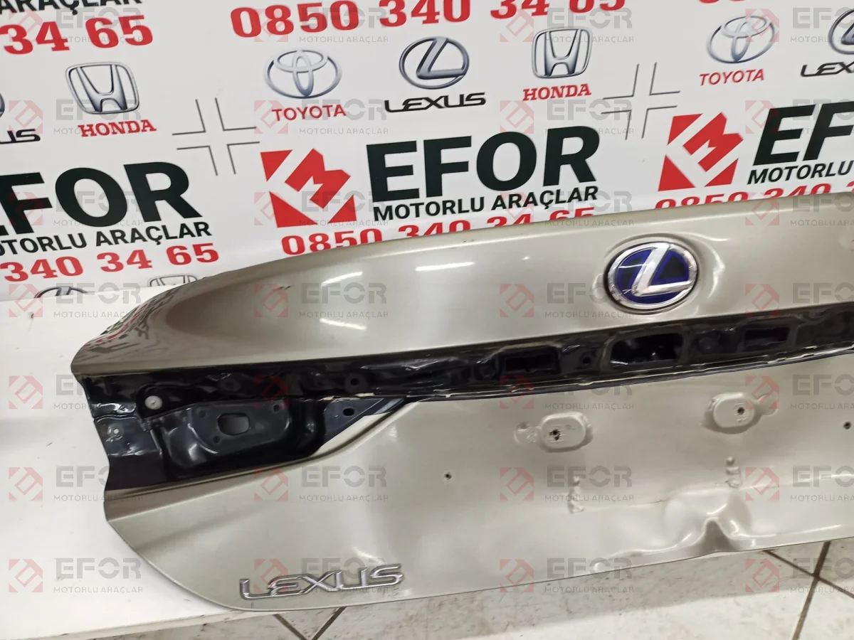 LEXUS ES Bagaj Kapağı