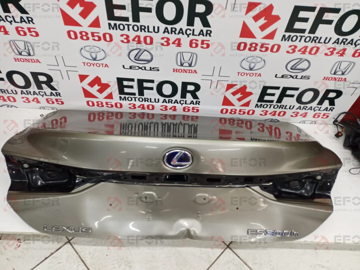 LEXUS ES Bagaj Kapağı