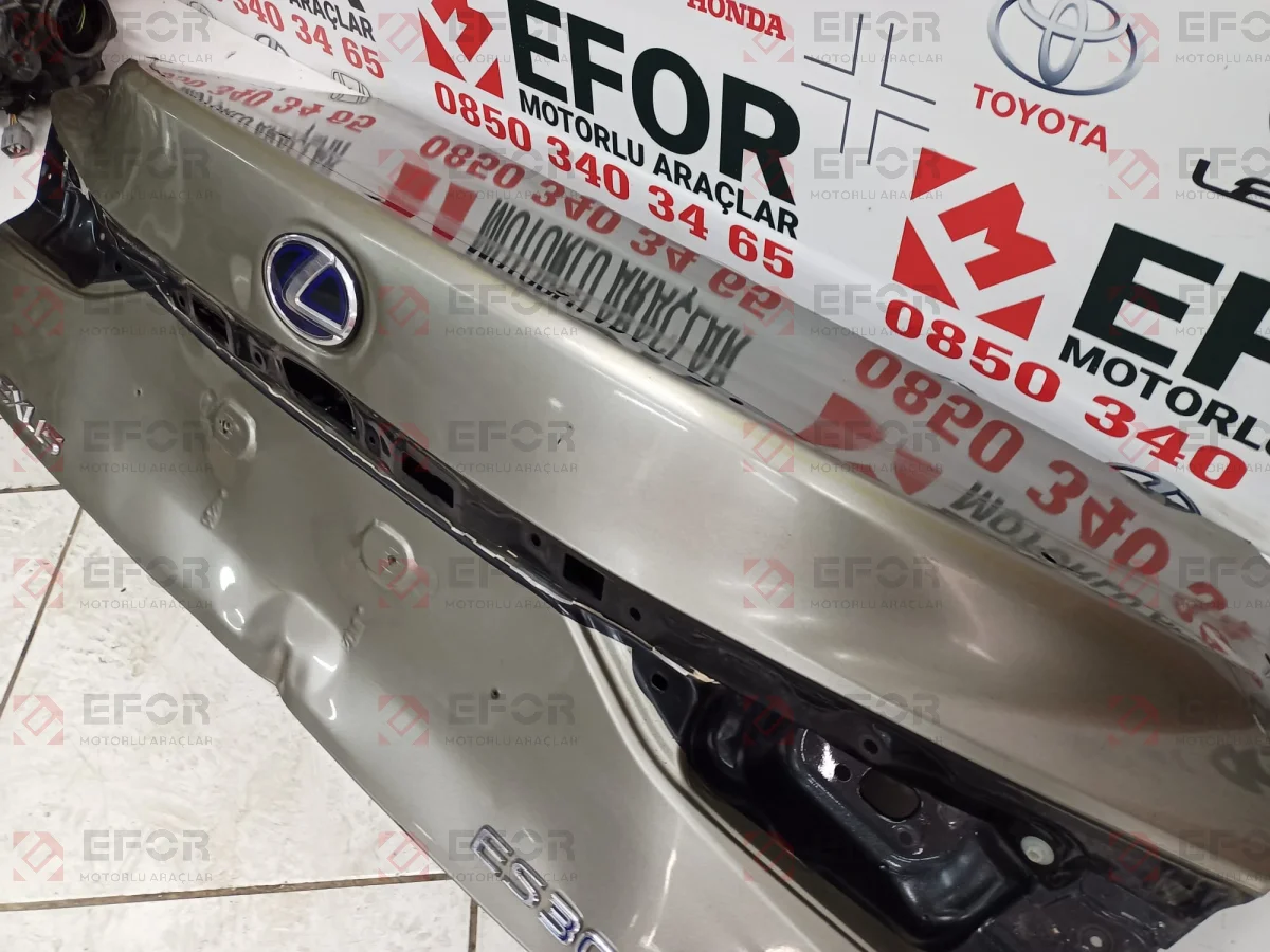LEXUS ES Bagaj Kapağı