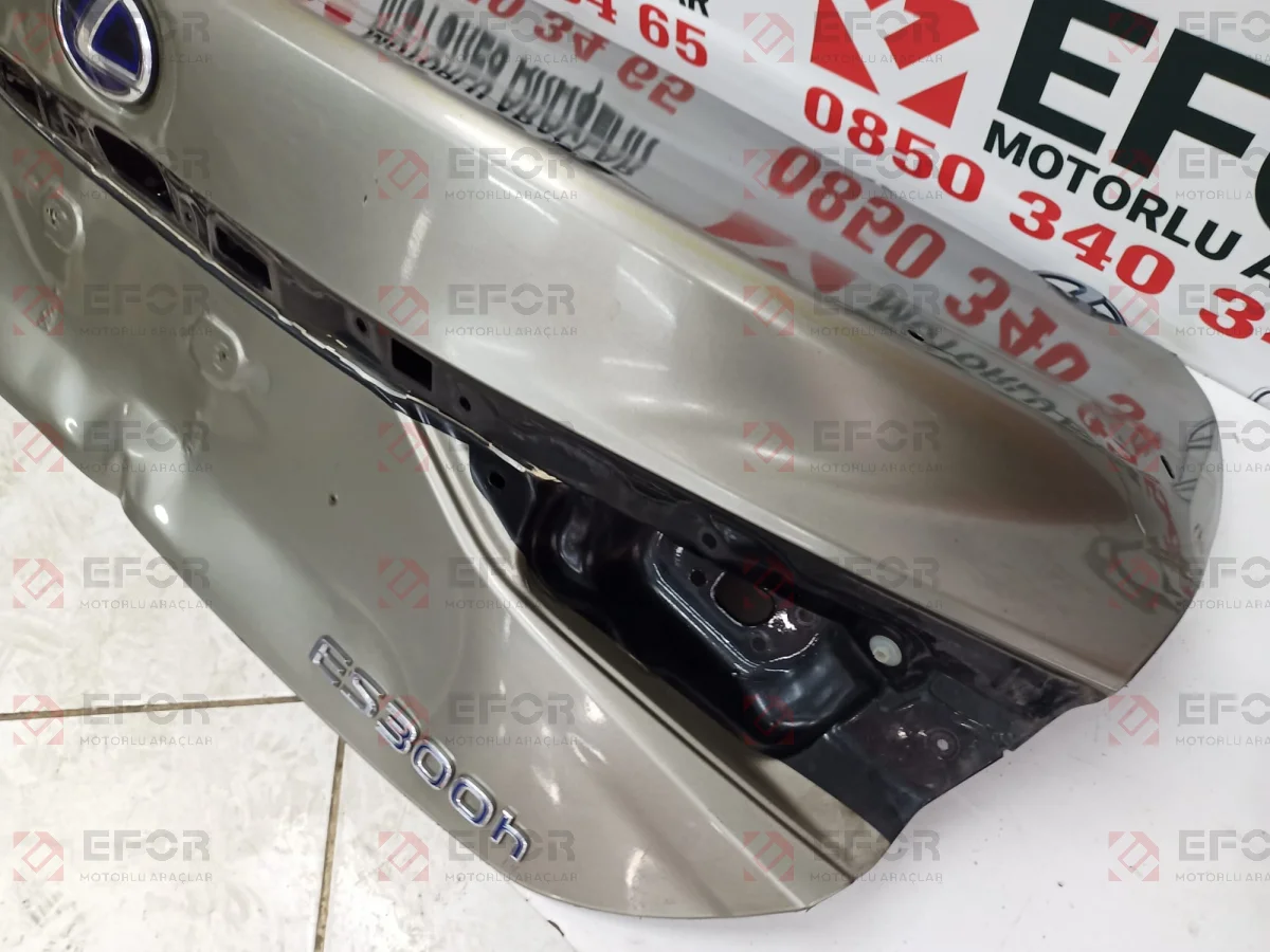 LEXUS ES Bagaj Kapağı