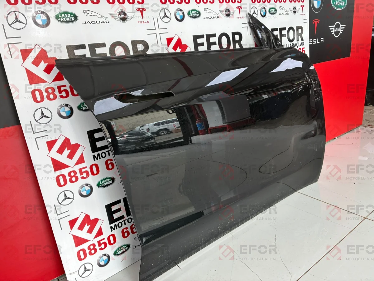 TESLA Model Y Ön Kapı