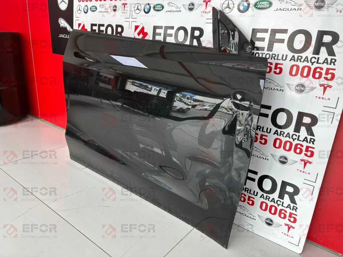 TESLA Model Y Ön Kapı