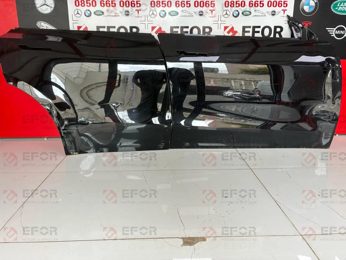 TESLA Model Y Ön Kapı
