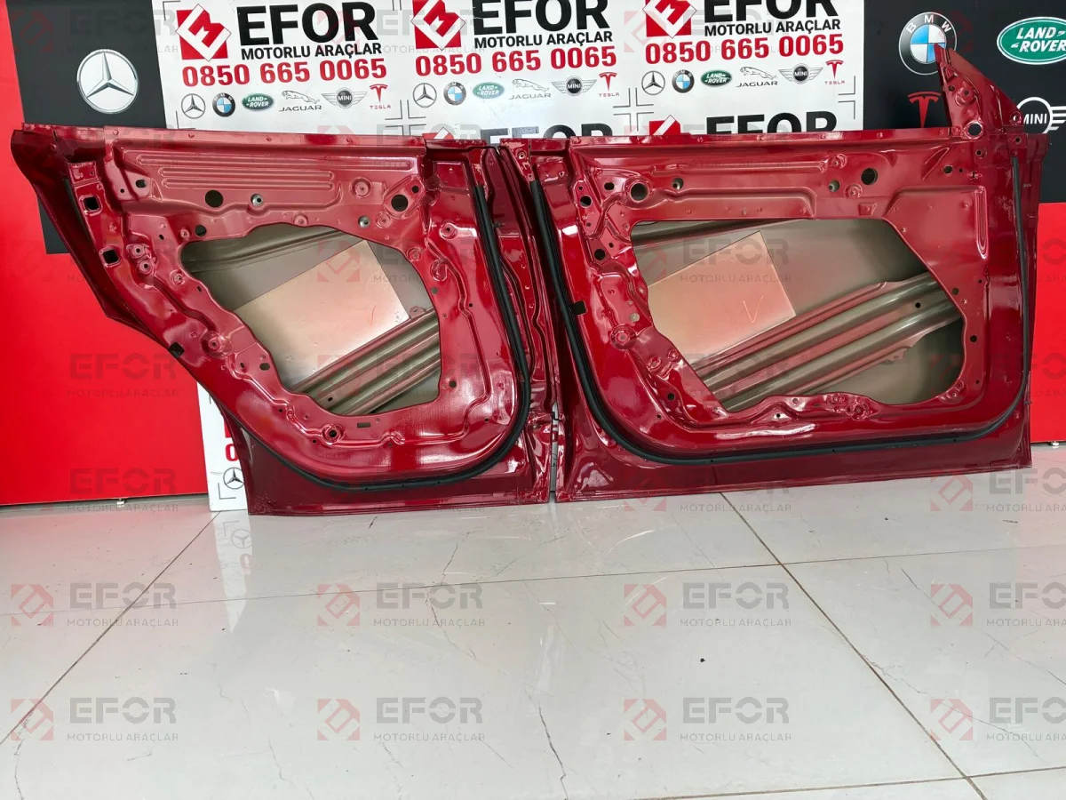 TESLA Model Y Arka Kapı