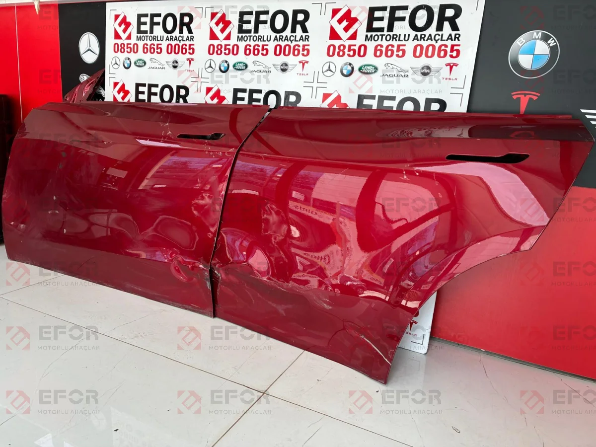 TESLA Model Y Arka Kapı