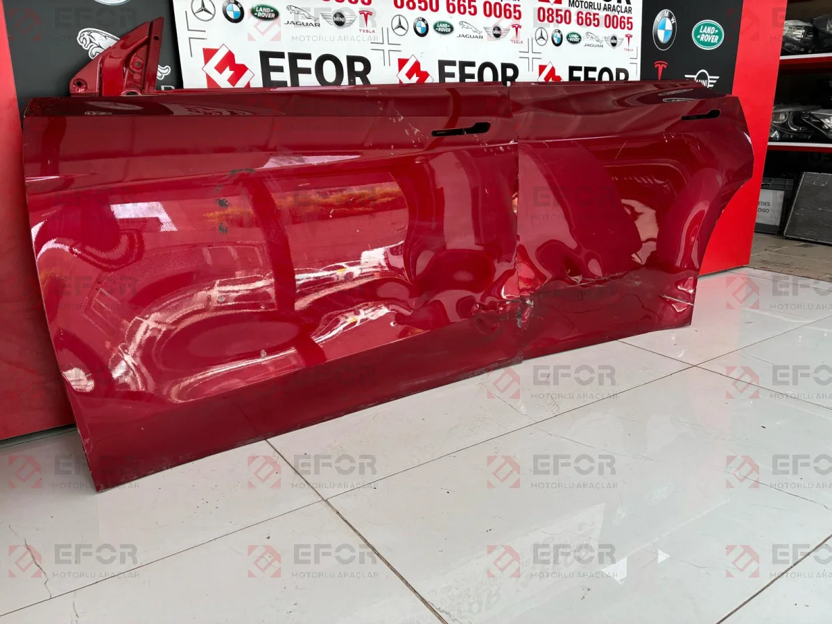 TESLA Model Y Ön Kapı