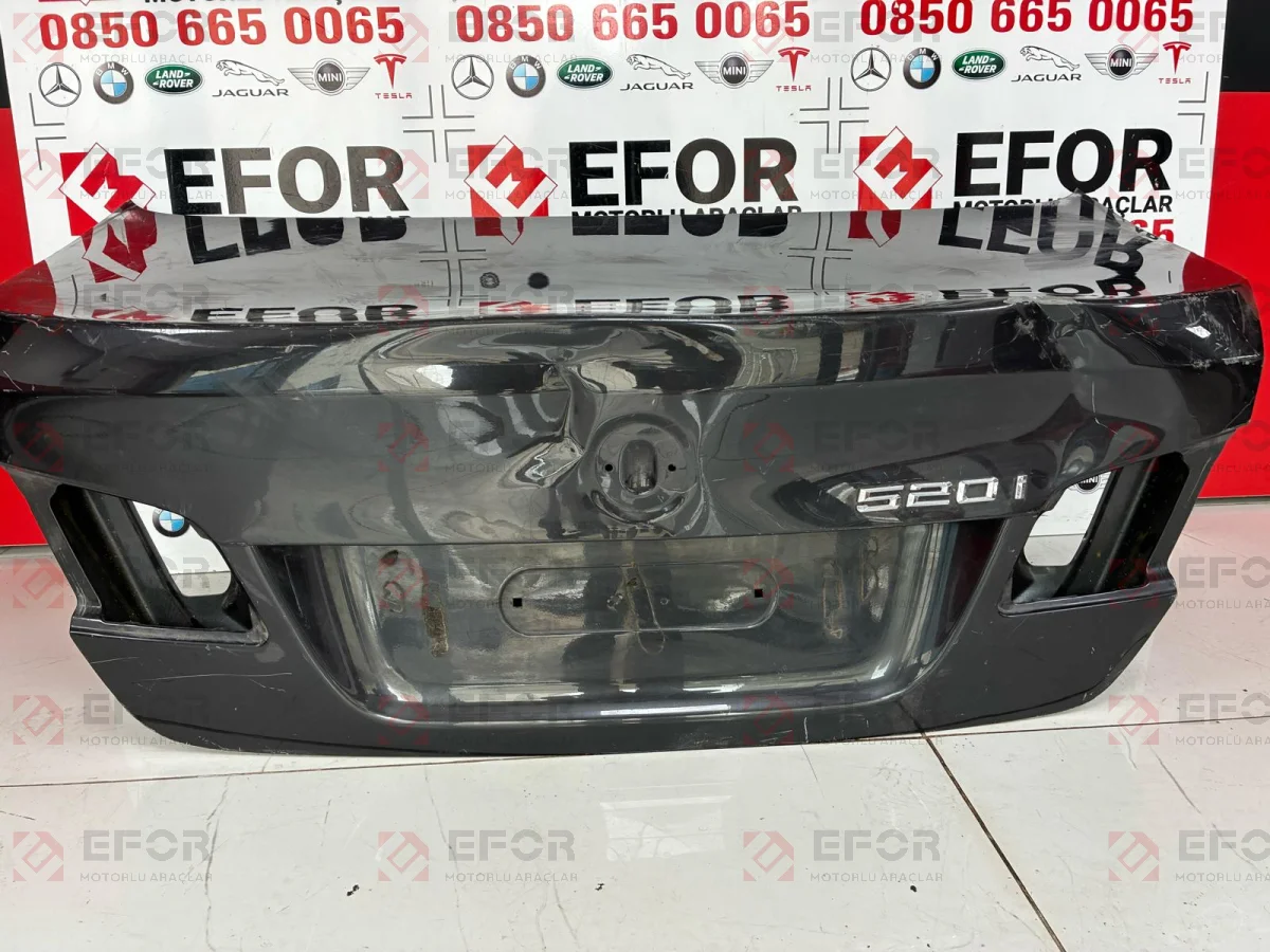 BMW 5 Serisi Arka Bagaj Kapağı