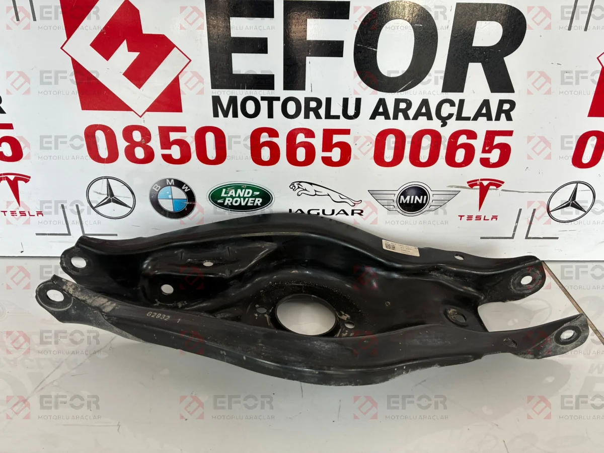 MERCEDES BENZ C Serisi Arka Salıncak