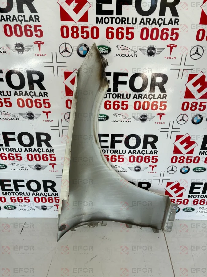 MERCEDES BENZ C Serisi Ön Çamurluk