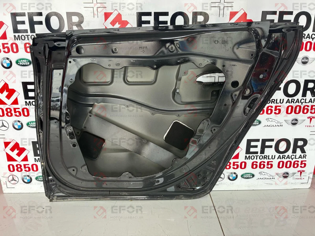 MERCEDES BENZ EQS Arka Kapı