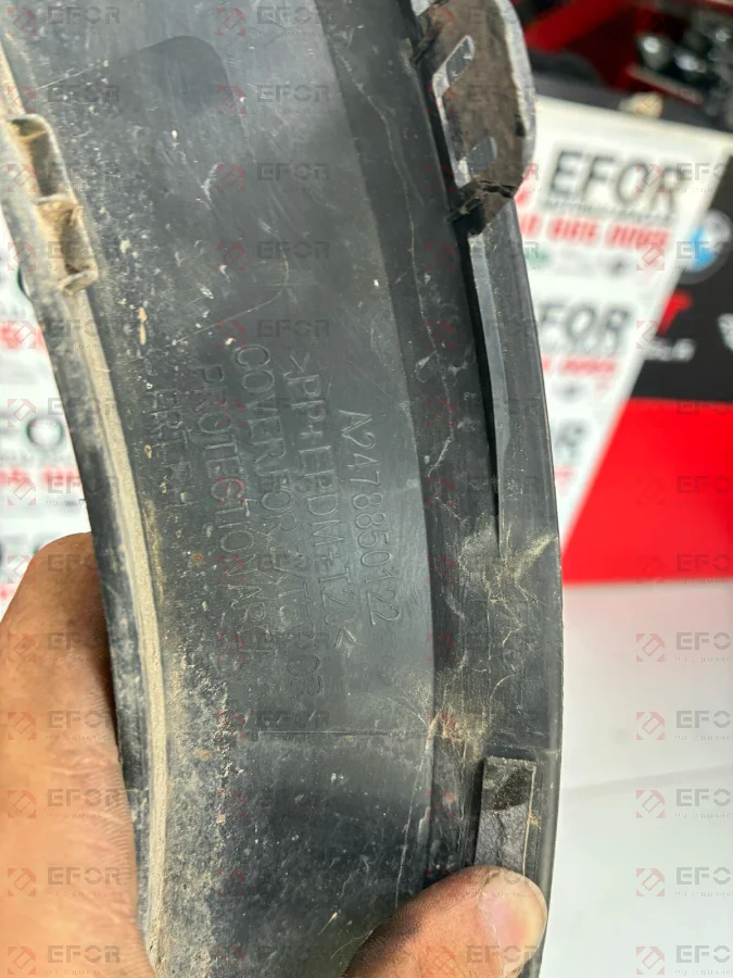 MERCEDES BENZ GLB Sağ Ön Kapı Çıtası