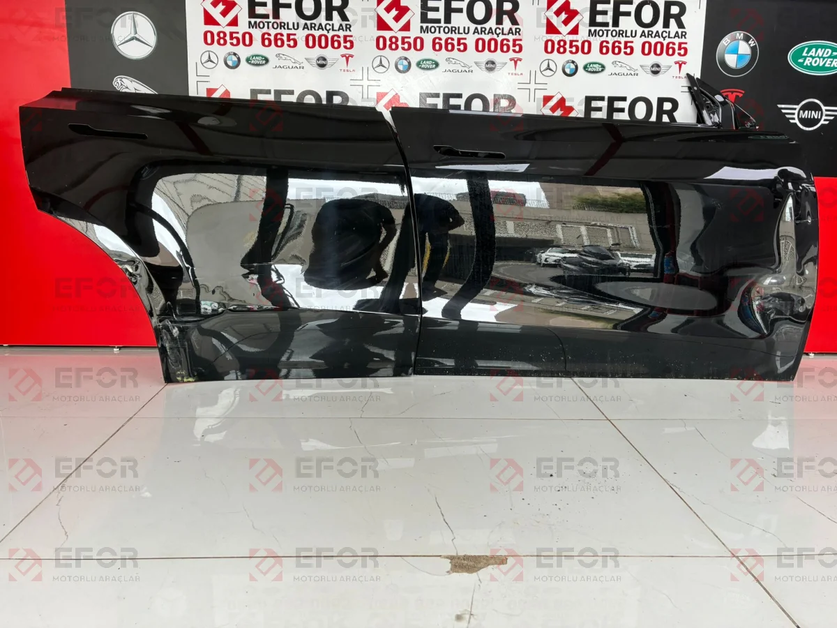 TESLA Model Y Ön Kapı