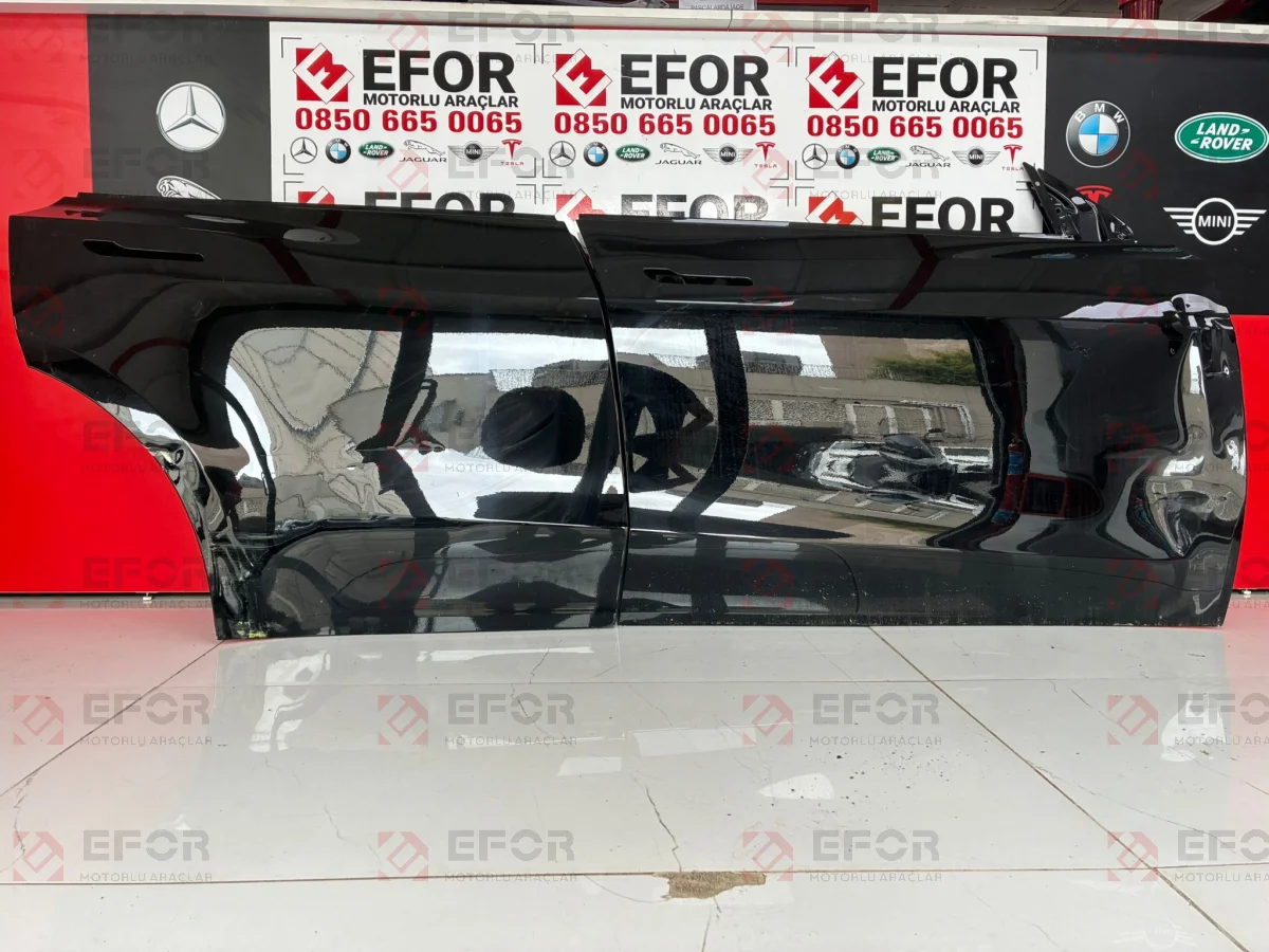 TESLA Model Y Ön Kapı