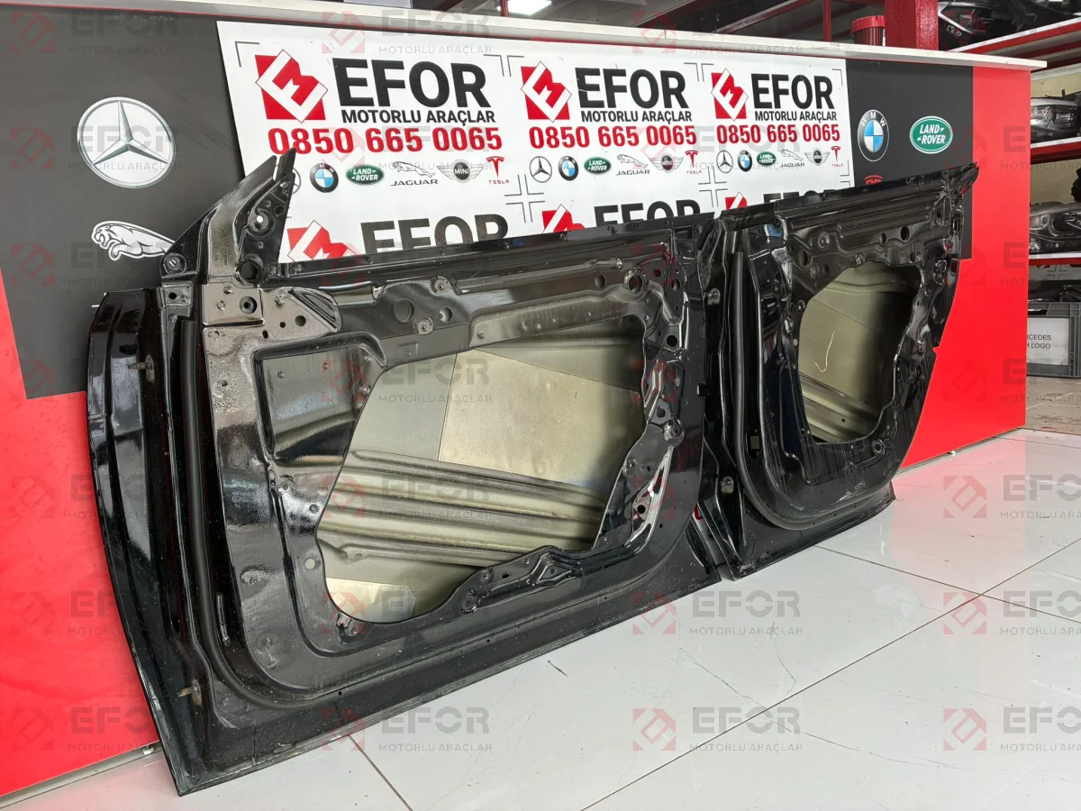 TESLA Model Y Ön Kapı