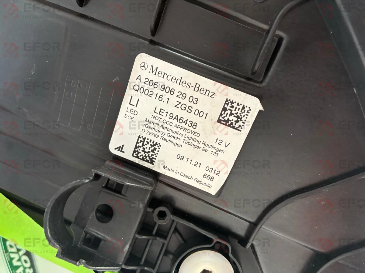 MERCEDES BENZ C Serisi Sol Ön Far Lambası