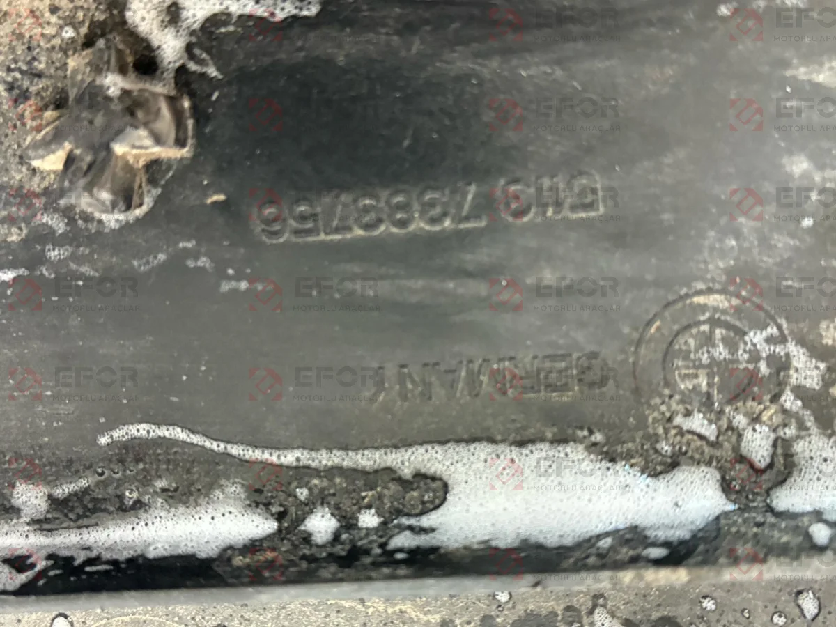BMW 1 Serisi Plaka Kuşağı