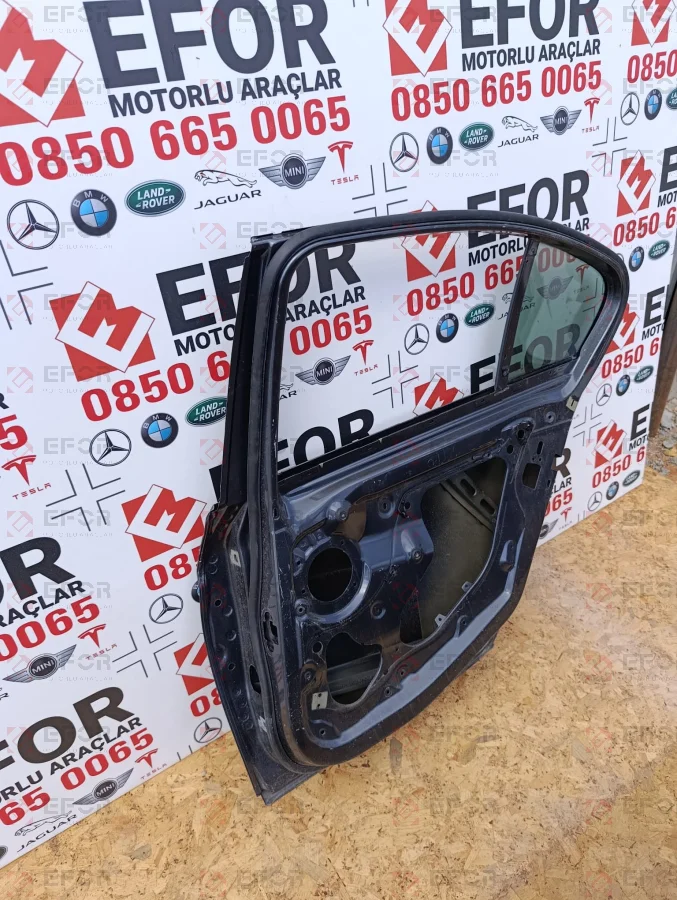 BMW 3 Serisi Sağ Arka Ön Kapı
