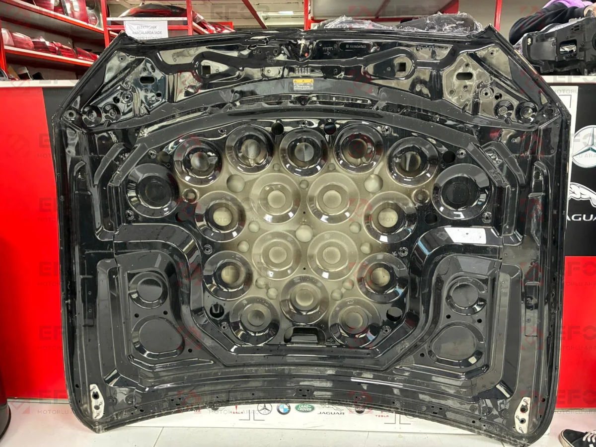 MERCEDES BENZ E Serisi Motor Kaputu