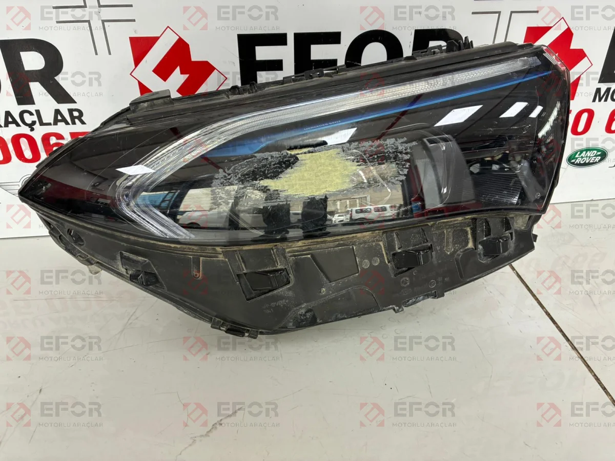 MERCEDES BENZ EQB Sağ Ön Far Lambası