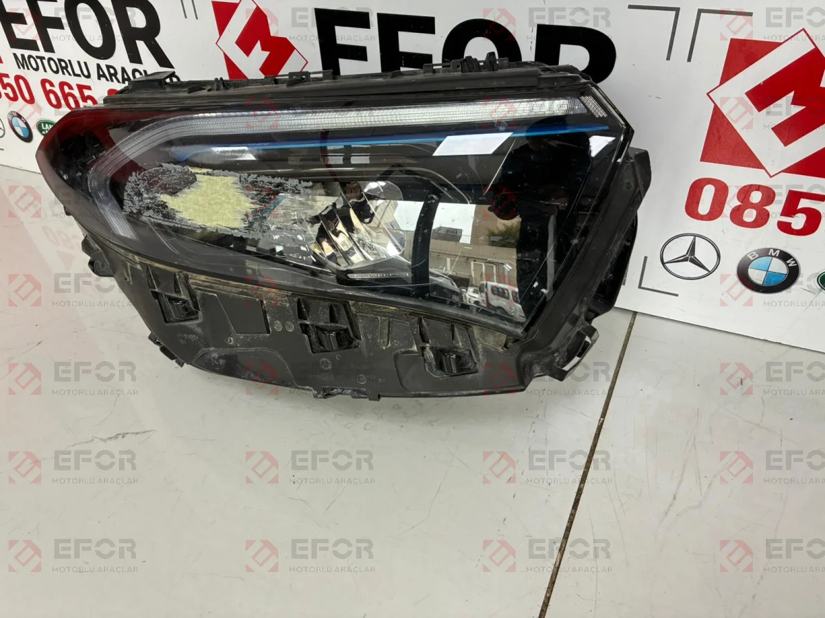 MERCEDES BENZ EQB Sağ Ön Far Lambası