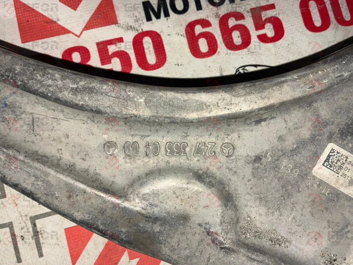 MERCEDES BENZ GLB Sağ Ön Salıncak
