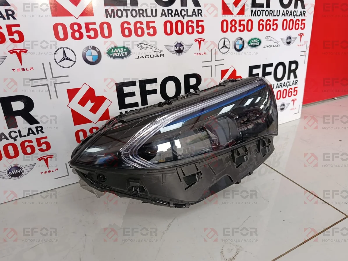 MERCEDES BENZ GLB Sağ Ön Far Lambası