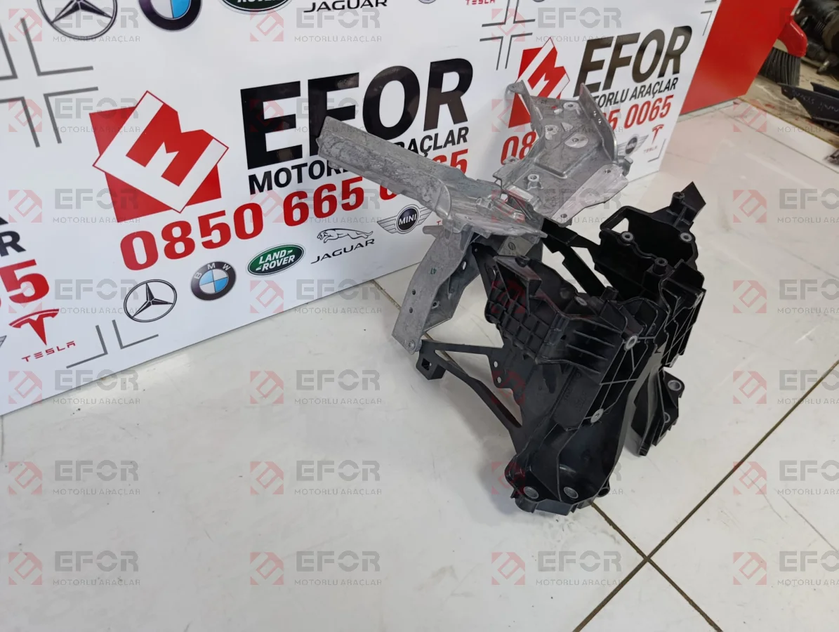 MERCEDES BENZ GLC Çamurluk Braketi