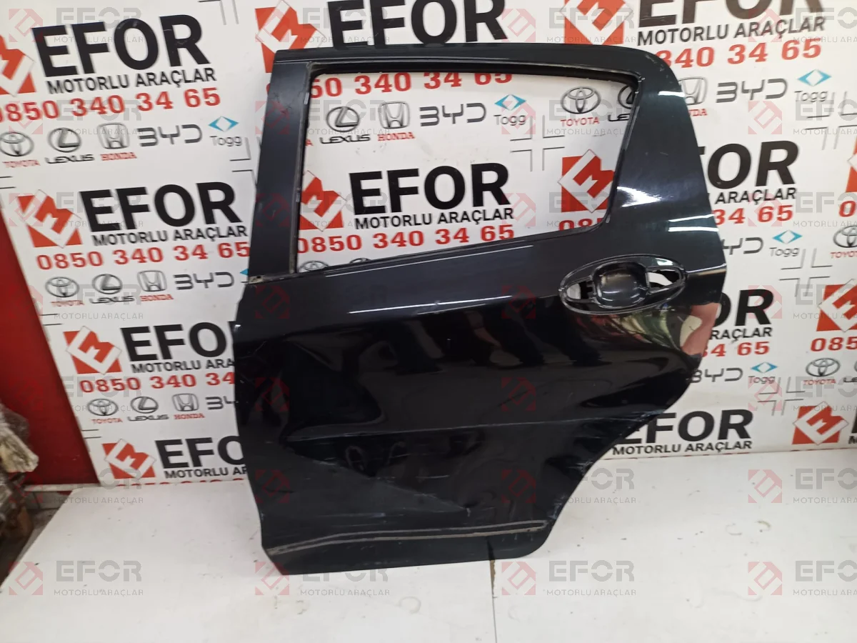 TOYOTA Yaris Arka Kapı 2019
