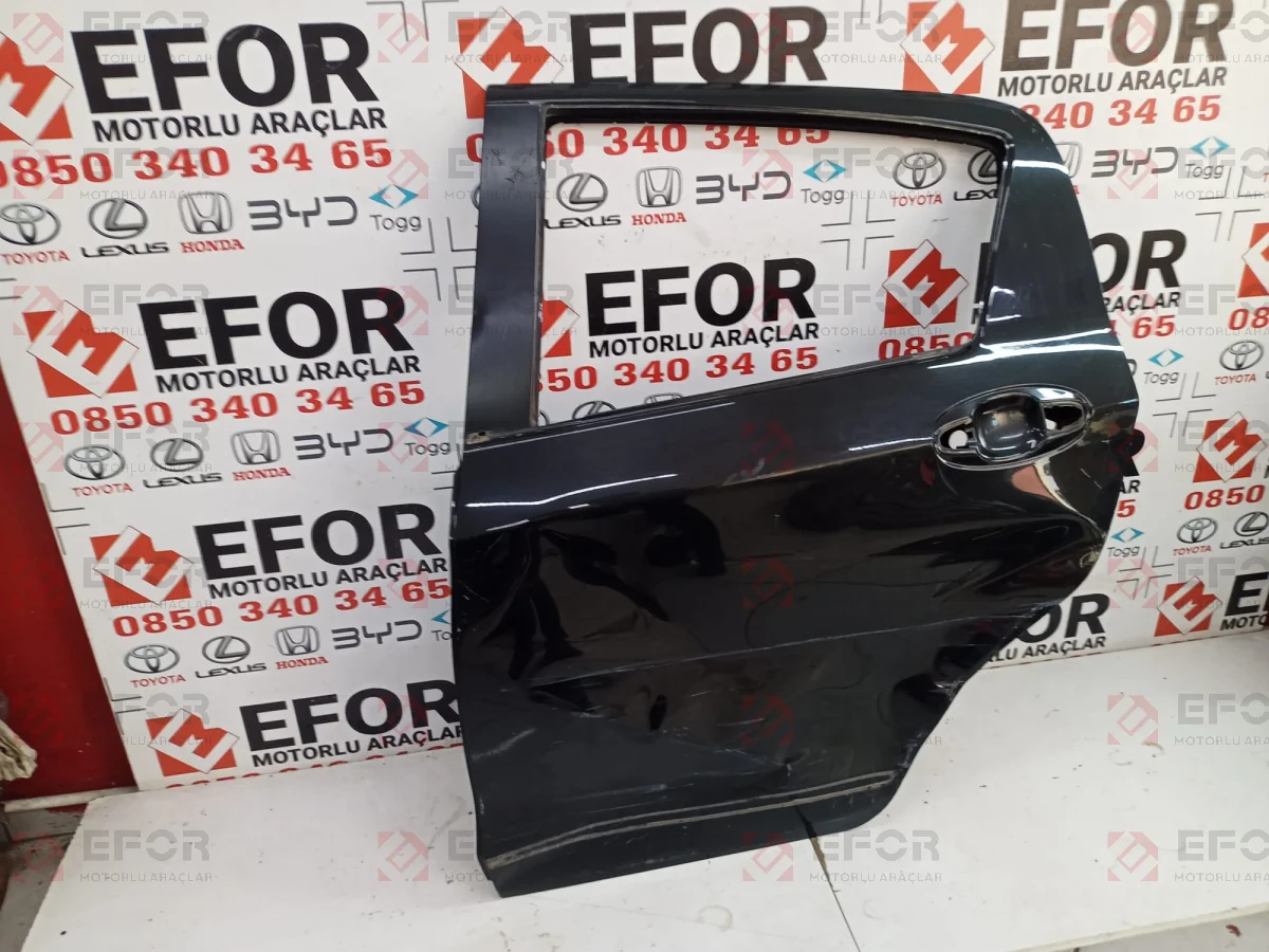 TOYOTA Yaris Arka Kapı 2019