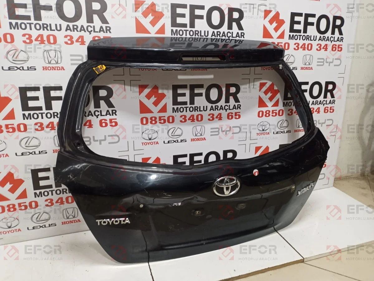 TOYOTA Yaris Bagaj Kapağı 2012