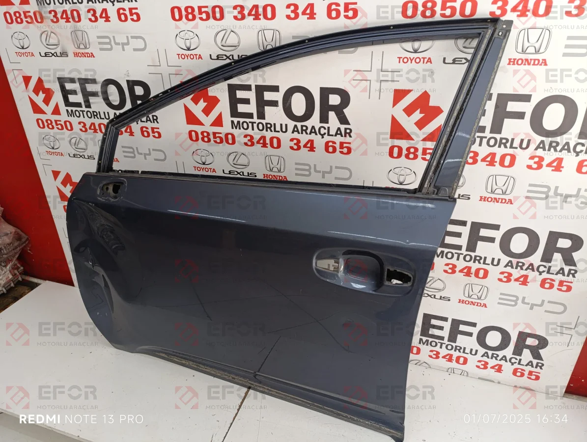 TOYOTA Avensis Ön Kapı 2009