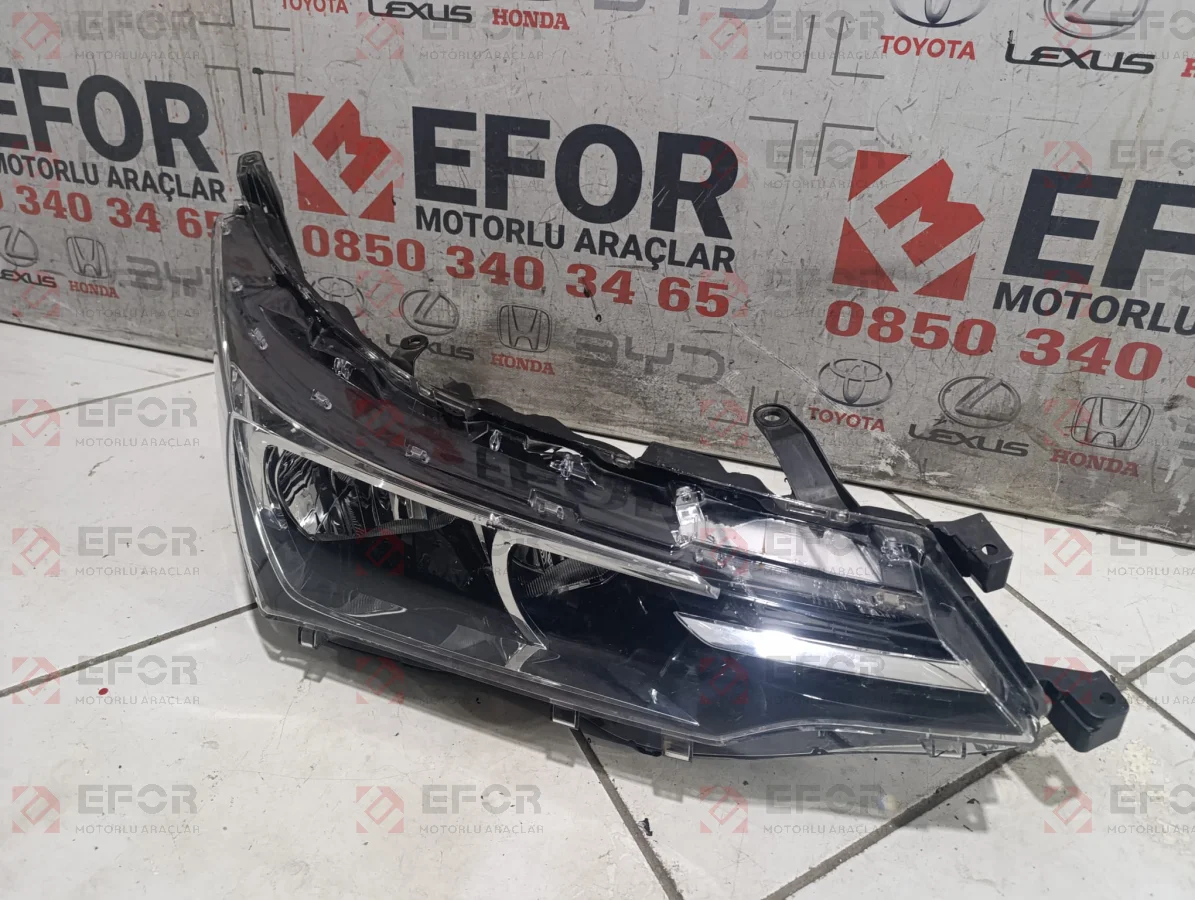 TOYOTA Corolla Sağ Far Lambası 2026-2018