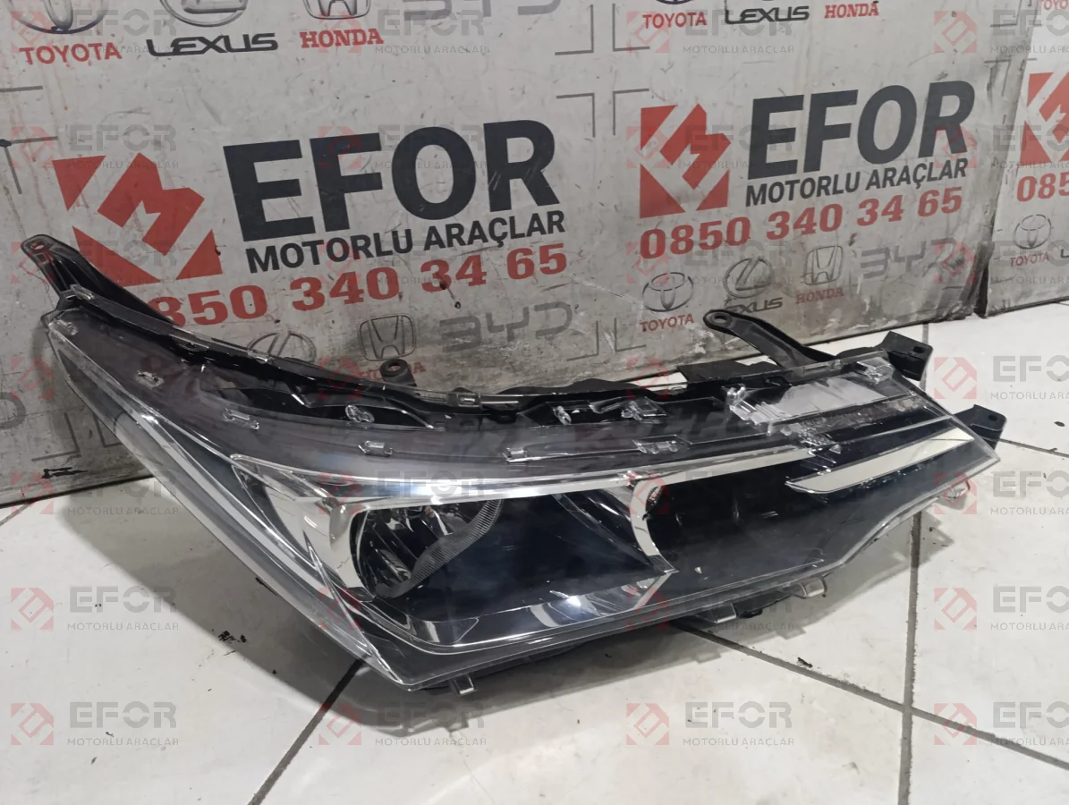 TOYOTA Corolla Sağ Far Lambası 2026-2018