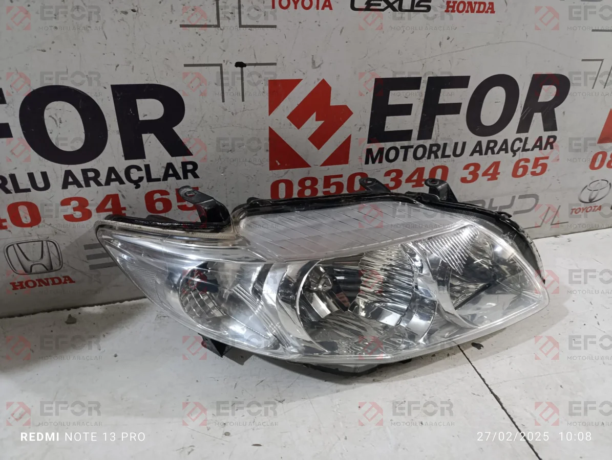 TOYOTA Corolla Sağ Far Lambası 2007-2010