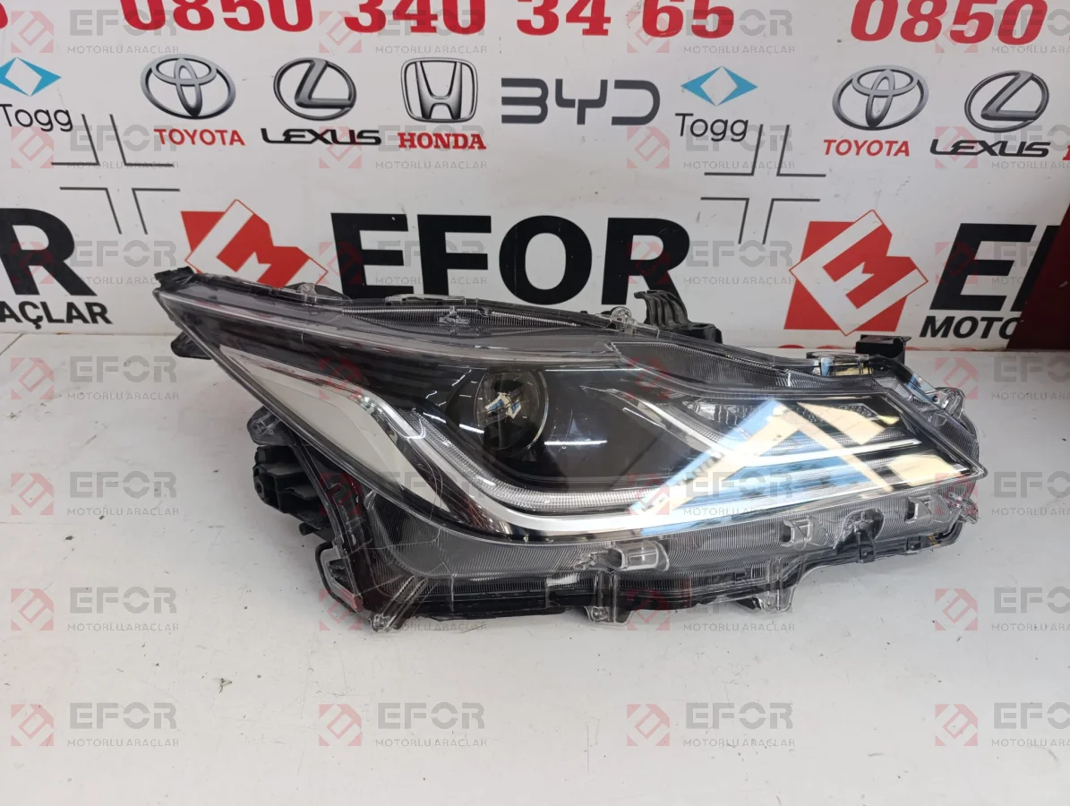 TOYOTA Corolla Sağ Far Lambası 2019-2026