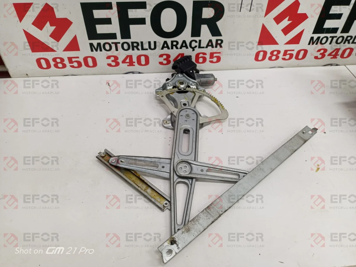 TOYOTA Corolla Sol Ön Cam Krikosu 2019-2026