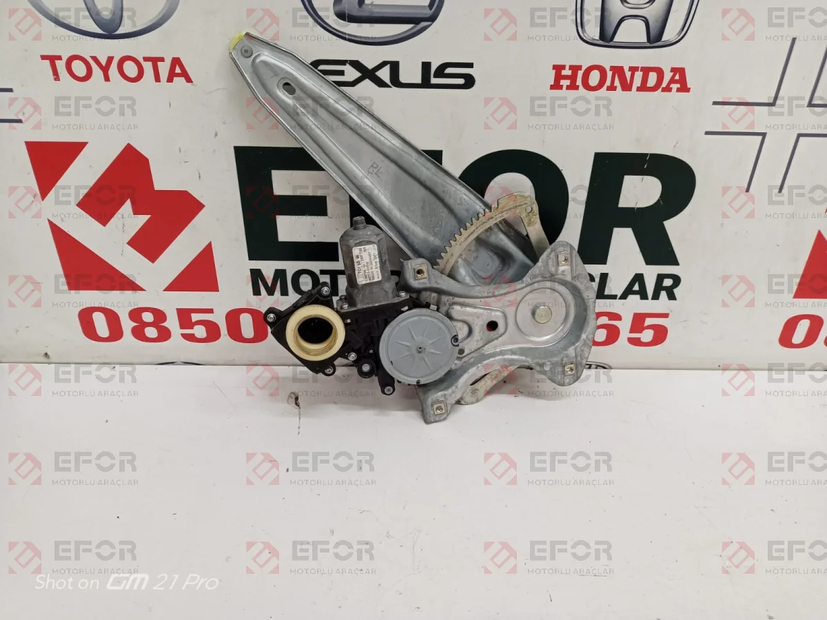TOYOTA Corolla Sağ Arka Cam Krikosu 2019-2026